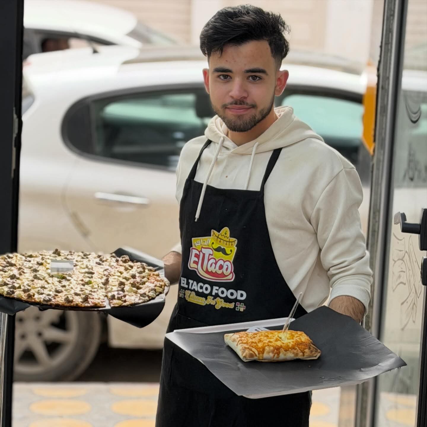 لقطة من المطعم